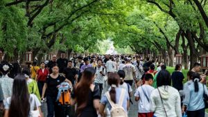 卤鸡为什么要先处理表皮：上色、定型与香味的关系