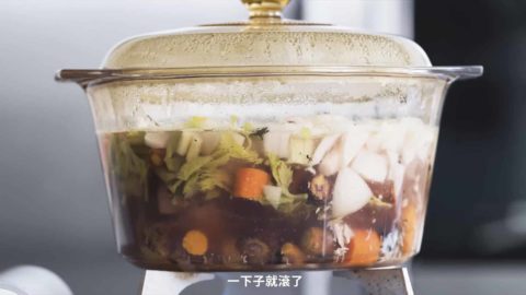 猪蹄怎么卤更软糯：预处理、火候和浸泡缺一不可 卤猪蹄 熟食